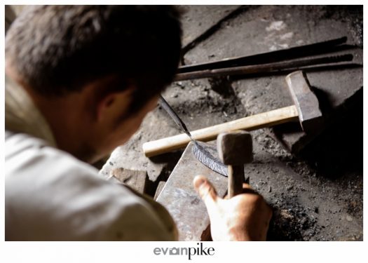 Japan Photo Guide sword smith 033