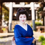 115-Kyoto-Geiko-Portrait-Cherry-Blossom