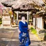 116-Kyoto-Geiko-Portrait-Cherry-Blossom